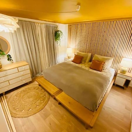 The Barefoot Bungalow In Picturesque פרסטאטין מראה חיצוני תמונה