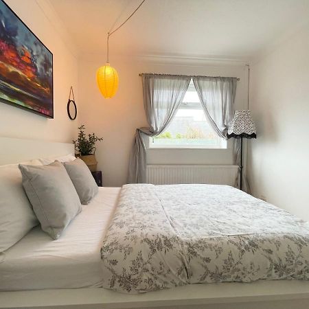 The Barefoot Bungalow In Picturesque פרסטאטין מראה חיצוני תמונה